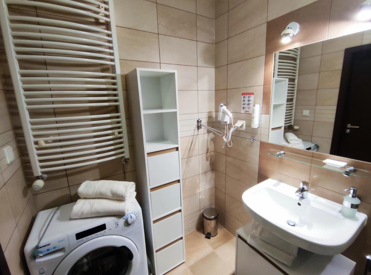 Apartament Przy Hotelu Aquarius Kołobrzeg Exterior foto