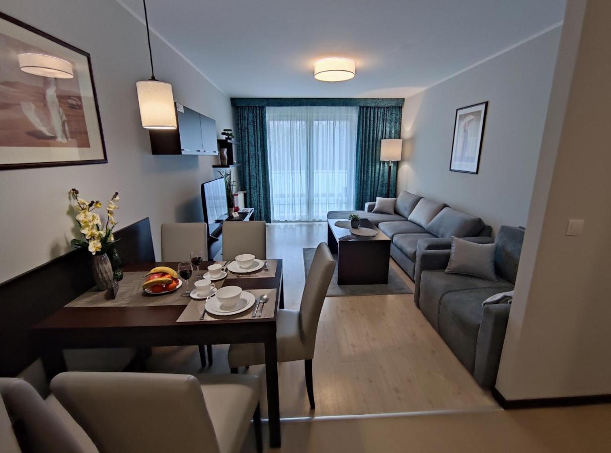 Apartament Przy Hotelu Aquarius Kołobrzeg Exterior foto