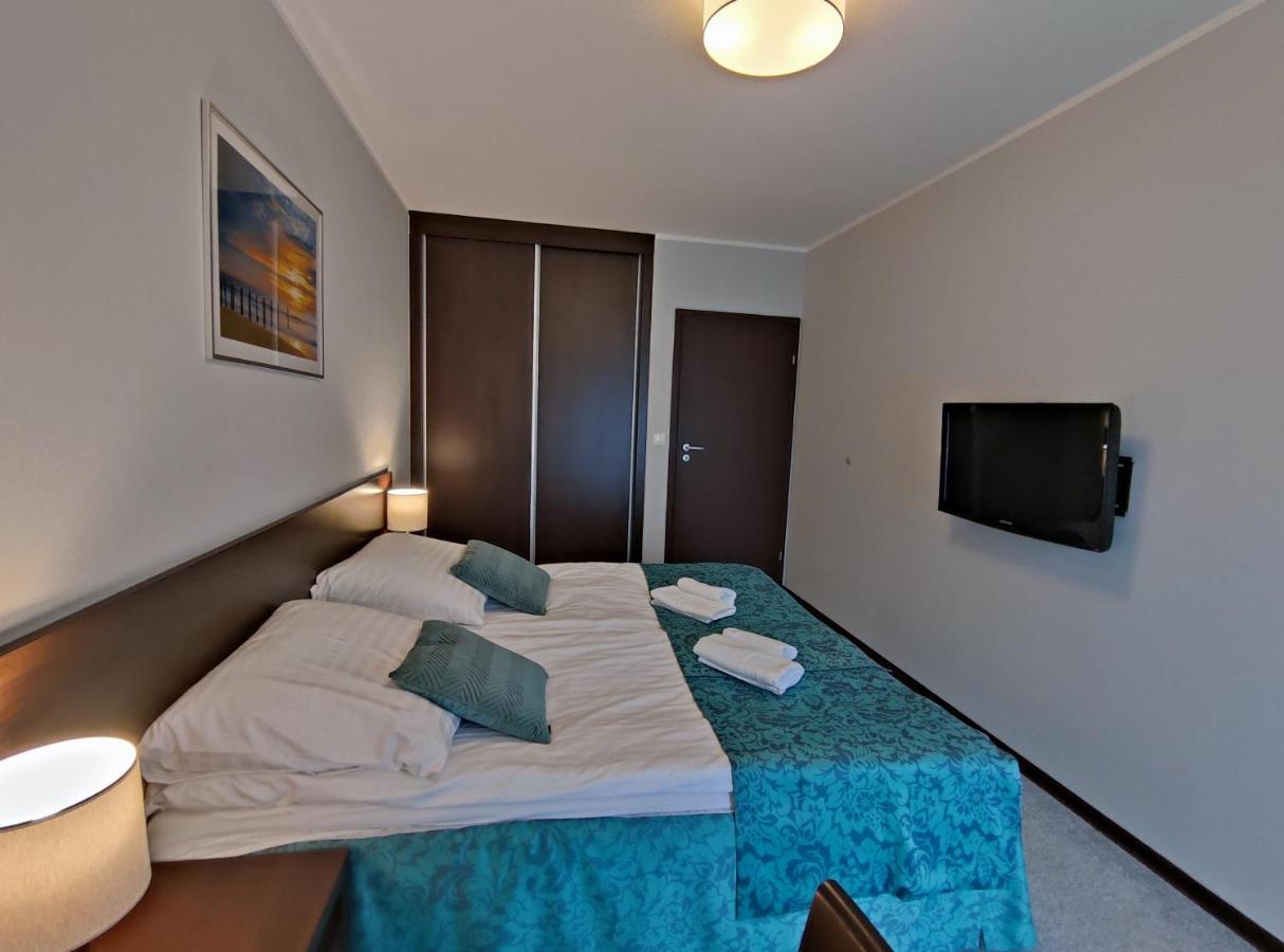 Apartament Przy Hotelu Aquarius Kołobrzeg Exterior foto