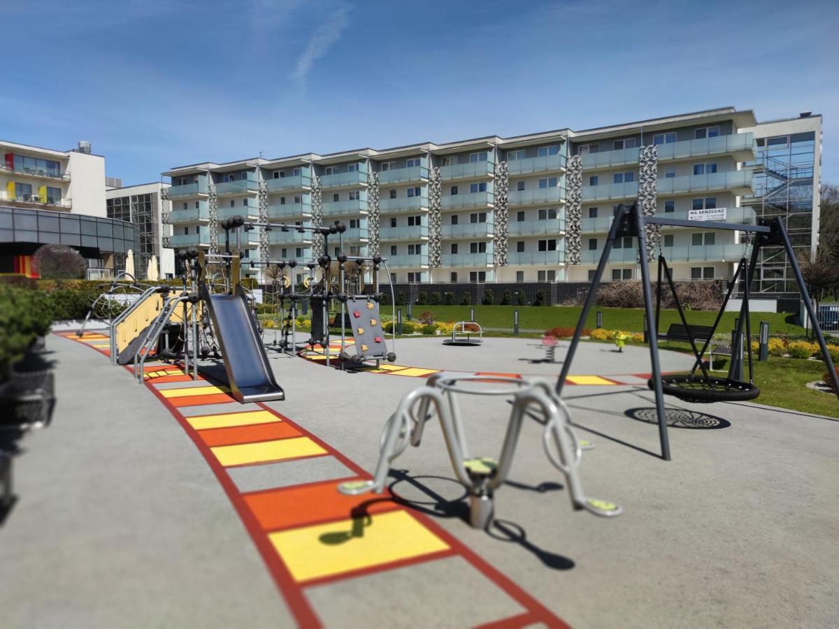 Apartament Przy Hotelu Aquarius Kołobrzeg Exterior foto